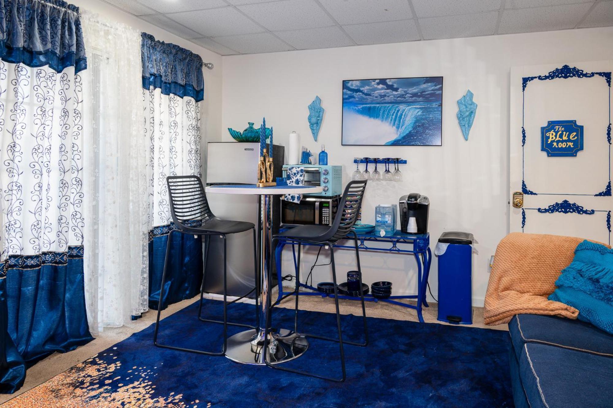 The Blue Room Luxury Suite โดเวอร์ ภายนอก รูปภาพ